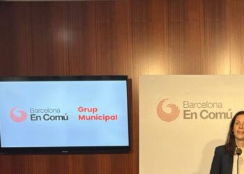 BComú exige a Collboni que sancione a NAD por detener los desahucios del Bloc Sant Agustí