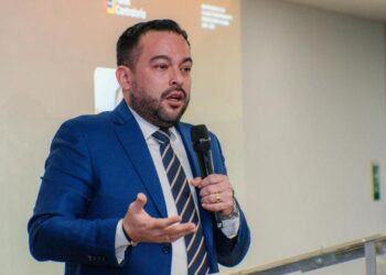 Colombia impulsa un fondo para ampliar la cobertura energética