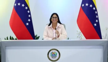 Presidenta (E) Delcy Rodríguez anuncia regreso de Venezuela al FMI