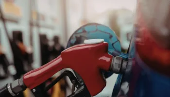 FACUA: «Volvemos a la casilla de salida: el gasóleo alcanza el mismo precio que en los días previos a la rebaja fiscal del Gobierno»