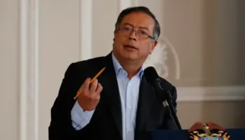 Petro demandará a Noboa por calumnia tras señalamientos de vínculos con el narcotráfico