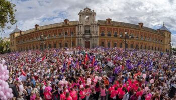 La gestión de la Sanidad Pública, el Paro y la Vivienda, principales problemas que más afectan a los andaluces y andaluzas, según el CIS
