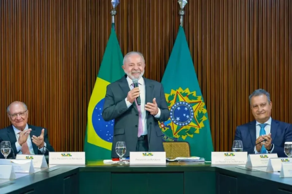 Lula da Silva hace 18 cambios ministeriales de cara a elecciones generales de octubre