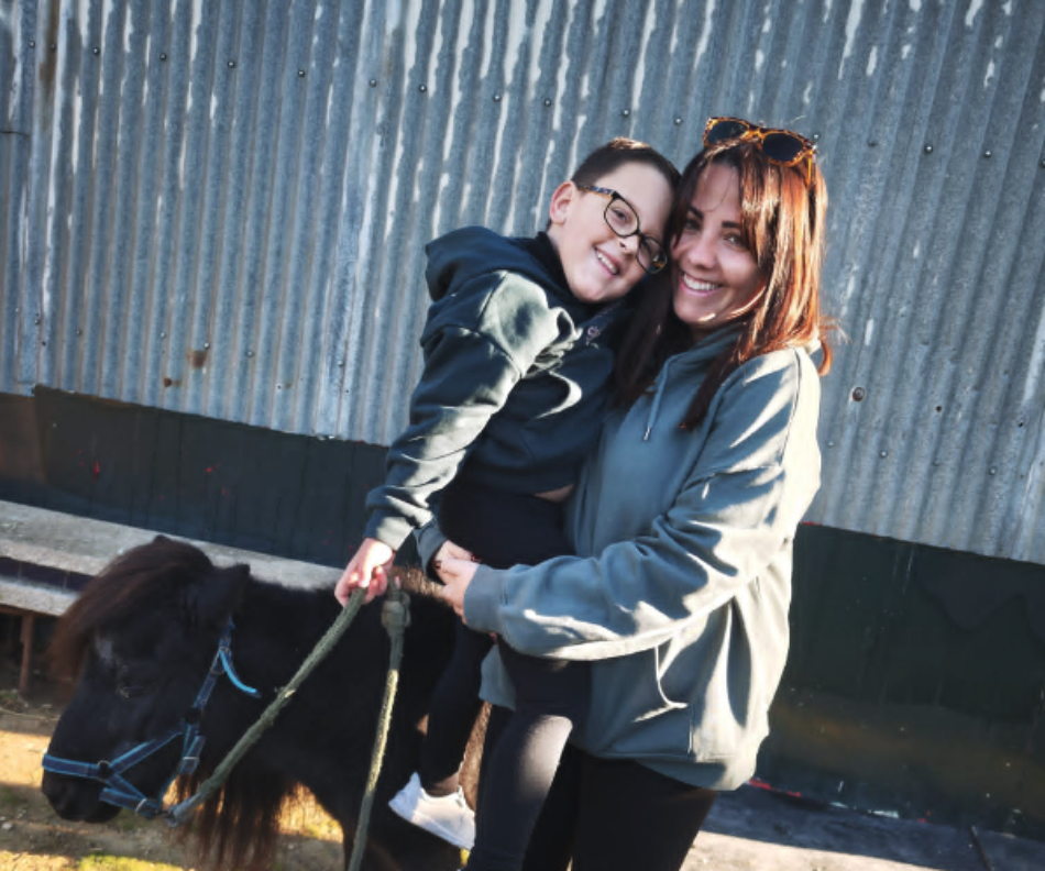 CCOO denuncia la falta de humanidad de los gestores de Moreno Bonilla y ofrece su apoyo a la familia de Marco, el niño de Tahivilla al que van a retirar el apoyo del PTIS que necesita