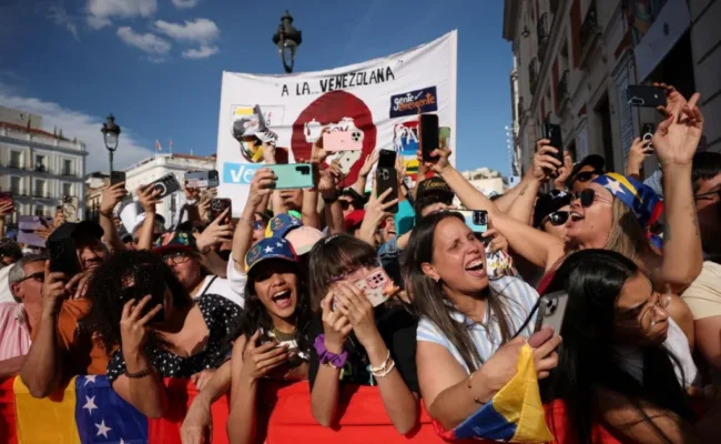 «Cuando la Puerta del Sol se abre al racismo antivenezolano»