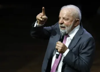 Lula: Trump no es «emperador del mundo» y no tiene derecho a amenazar naciones