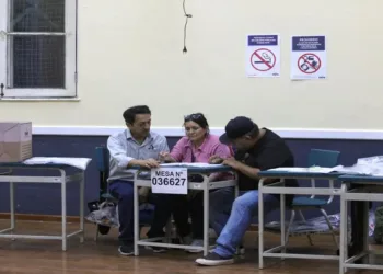 Actualización de los resultados iniciales de las elecciones generales en Perú