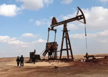 Precios del petróleo caen tras anuncio de alto al fuego tras victoria histórica de Irán