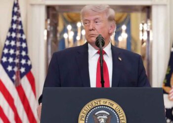 Trump persiste en sus amenazas: 48 horas para el infierno sobre Irán