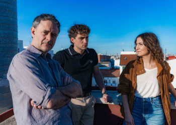 Acogemos el estreno de ‘Saúl y la noche’ sobre juventud y extrema derecha, con texto y dirección de Beatriz Jaén e interpretación de Pepa Zaragoza, Daniel Moreno y Marc Romero