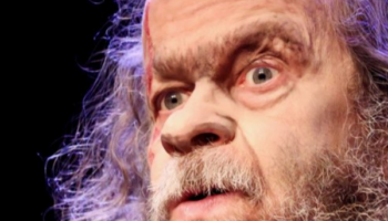 «Animal o la salida humana»: una adaptación de Kafka que ha sido un éxito en Argentina con interpretación de Luis Sartor