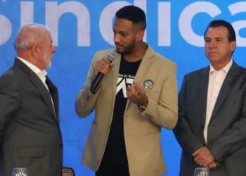 Lula da Silva recibió 68 demandas de sindicatos e instó a movilizarse para poner fin a la escala 6×1