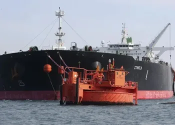 34 petroleros iraníes burlan bloqueo naval de EE.UU.