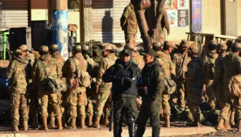 Bolivia: Rodrigo Paz promulga ley que legitima represión mediante Fuerzas Armadas