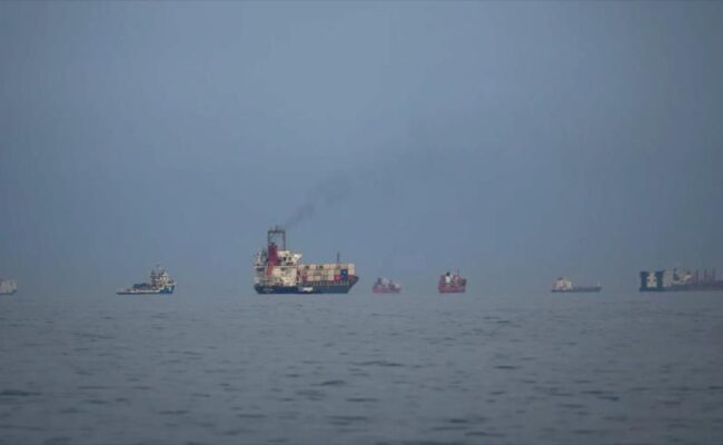 2.000 buques y 20.000 marineros están atrapados en el Golfo Pérsico