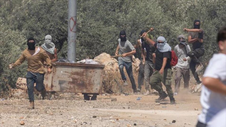 UE aprueba sanciones a colonos israelíes por violencia en Cisjordania pero descarta la suspensión del Acuerdo de Asociación UE-Israel o el boicot a los productos de los asentamientos