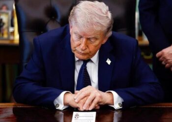 Irán advierte que toda estupidez de EEUU dispararía precios de petróleo