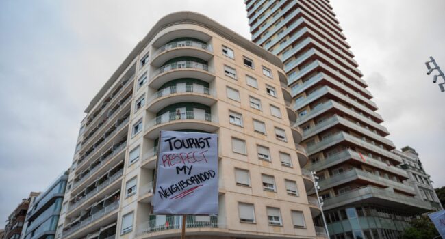 El 75% de los pisos turísticos de Madrid se anuncia sin el obligatorio código de registro del Ministerio de Vivienda