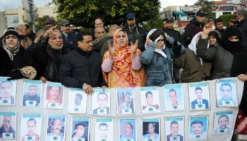 Los presos civiles saharauis Abdallahi Toubali y Mohamed Khuna Babit inician una huelga de hambre de advertencia en la prisión local de Bouzakarn
