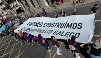 Despois de 19 anos a Consellaría “despacha” a actualización dos catálogos de infantil e primaria sen garantir nin un só posto máis