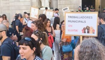 BComú esbronca el Govern Collboni per ignorar els treballadors en vaga i li exigeix que aparti a Batlle de les converses