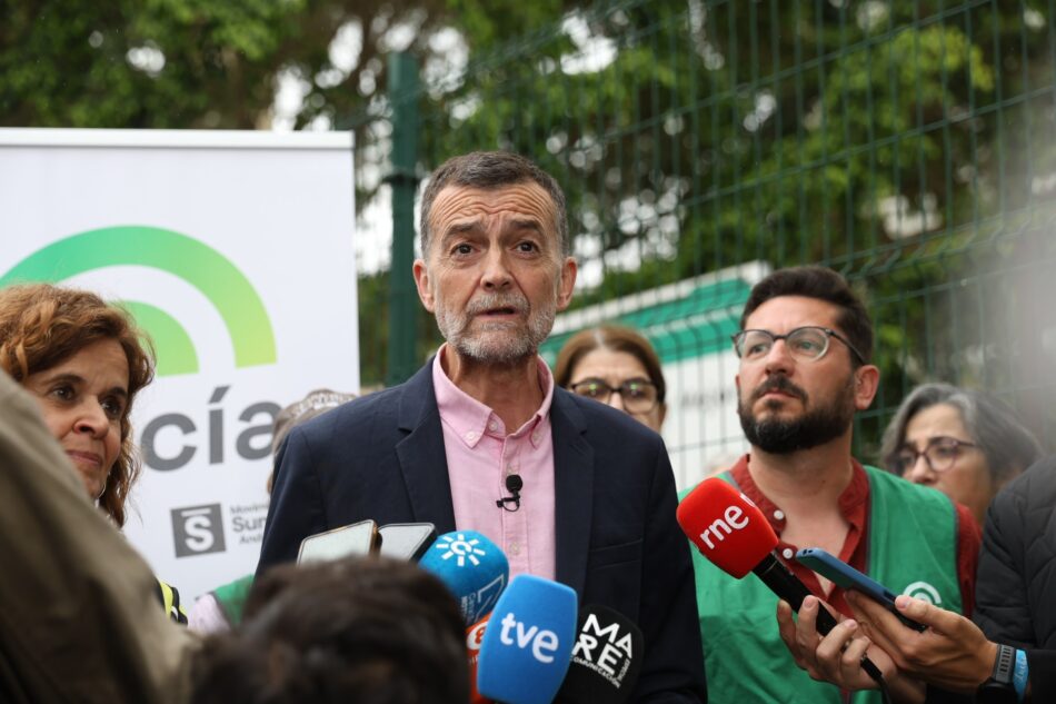 Antonio Maíllo denuncia en Algeciras el “abandono sanitario” de la Junta y propone una reforma fiscal para reforzar los servicios públicos