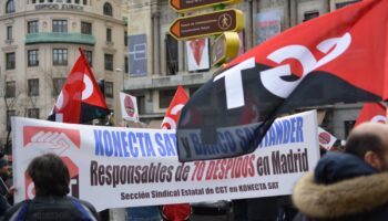 La ministra Montero deja en la calle a más de 200 trabajadoras de Konecta en Madrid, del servicio de atención telefónica de Hacienda, al internalizar el servicio sin subrogar la plantilla