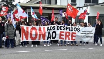 O persoal de Nestlé en Pontecesures inicia protestas para rexeitar os 27 despidos
