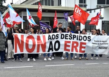 O persoal de Nestlé en Pontecesures inicia protestas para rexeitar os 27 despidos