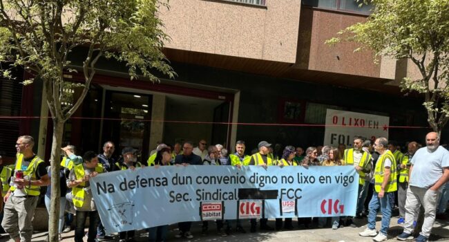 FCC insiste en recortar a xubilación parcial na recollida do lixo de Vigo, que segue adiante coa folga indefinida