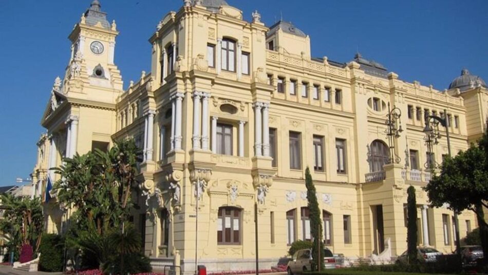 La plantilla del Centro Municipal de Emergencias CME del Ayuntamiento de Málaga se planta