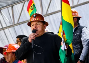 Bolivia: emiten orden de aprehensión contra líder de la COB para frenar la rebelión popular