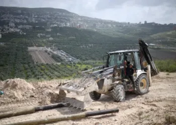 «Israel» aprueba 270 millones para nuevas carreteras en Cisjordania