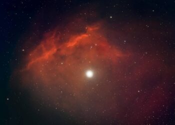 Así es cómo se forma el polvo cósmico de las estrellas gigantes rojas