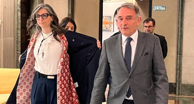 Enrique Santiago traslada a Albanese su “sincera felicitación” tras la suspensión por un tribunal de EEUU de las sanciones que le impuso Trump por oponerse al genocidio contra el pueblo palestino