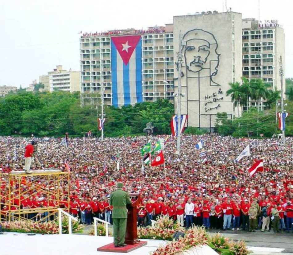 Fidel: “Jamás un pueblo tuvo cosas tan sagradas que defender”