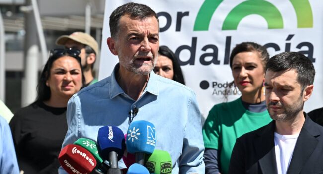 Antonio Maíllo (Por Andalucía) defiende la vivienda como un servicio público más frente a las políticas inmovilistas del PP