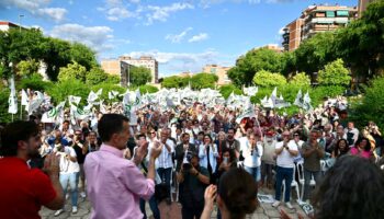 Antonio Maíllo acusa a Moreno Bonilla en Córdoba de “mentir tres veces” sobre el escándalo del cribado de cáncer de mama