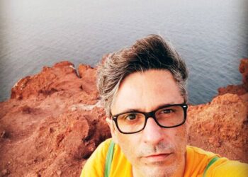 Entrevista con Julio Hardisson a propósito de su novela: «Apartamentos Géminis»