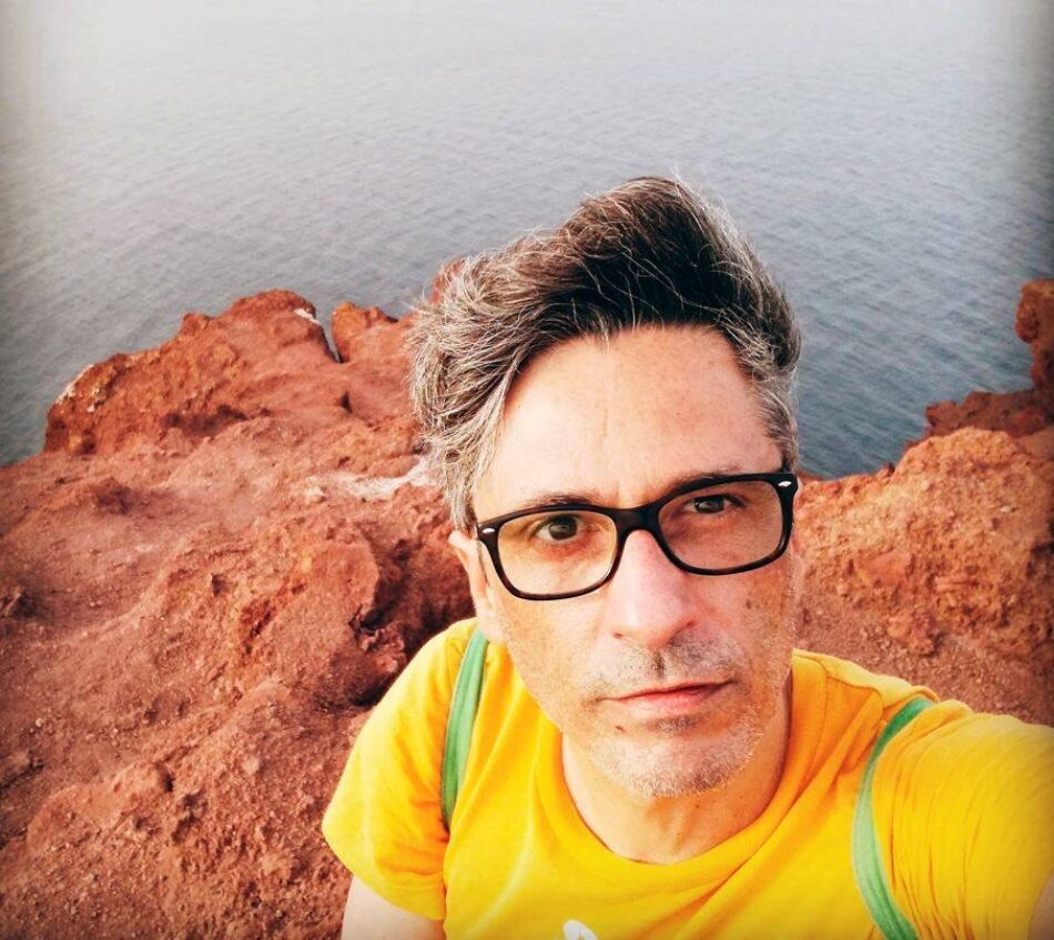 Entrevista con Julio Hardisson a propósito de su novela: «Apartamentos Géminis»
