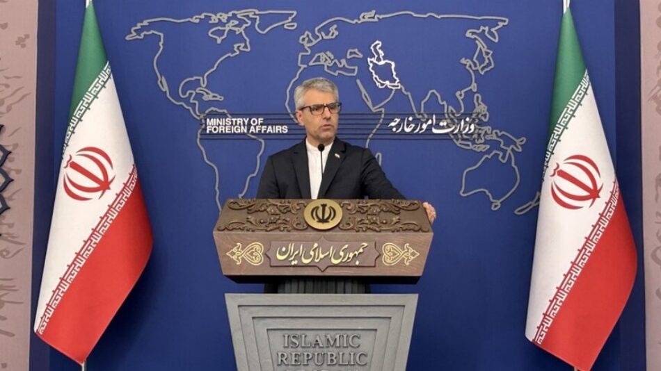 Irán afirma que las negociaciones con EEUU siguen bajo revisión