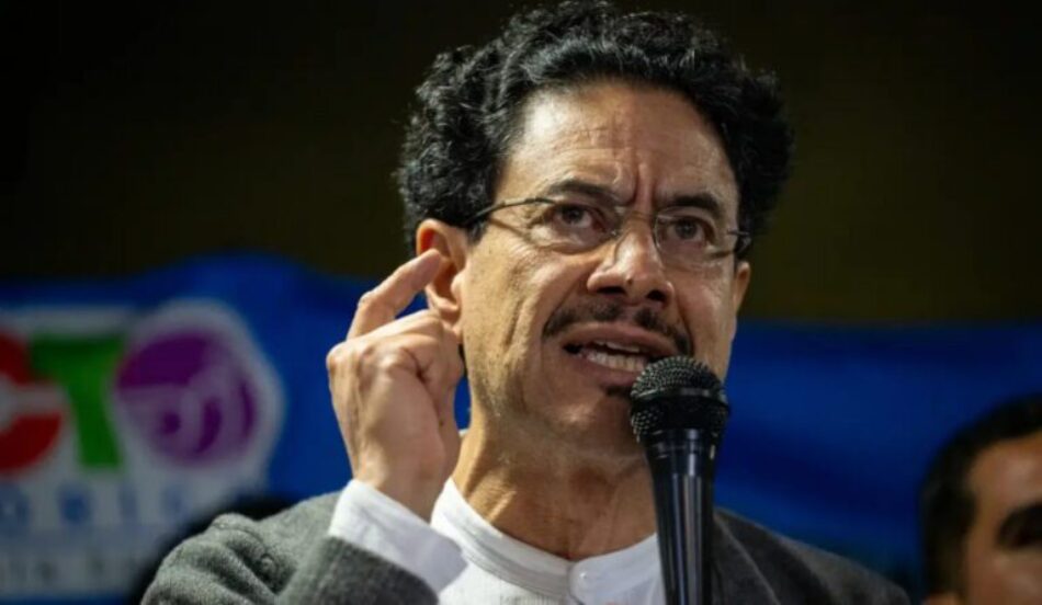Candidato Cepeda cierra campaña electoral en Bogotá en cabeza en las encuestas electorales