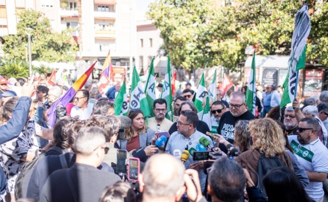 Adelante Andalucía llama a reducir la jornada laboral para todos los trabajadores