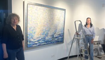 Una muestra de arte femenino con 50 obras busca sensibilizar sobre la salud visual