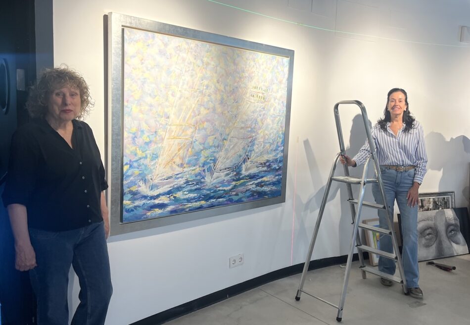 Una muestra de arte femenino con 50 obras busca sensibilizar sobre la salud visual
