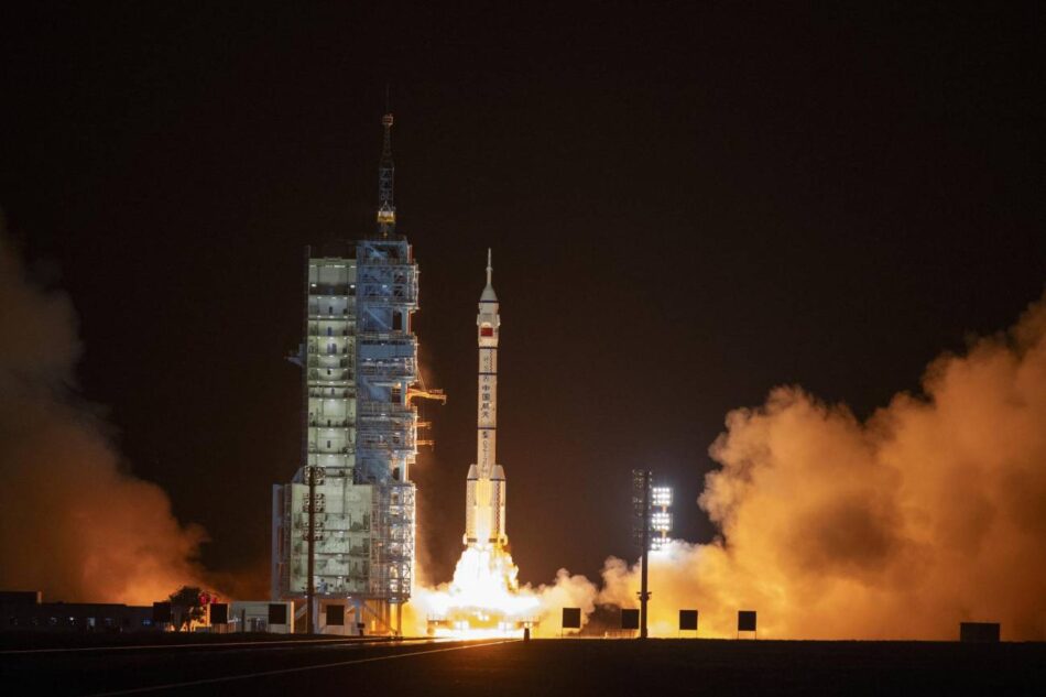 La misión china Shenzhou-23 parte hacia la estación espacial Tiangong