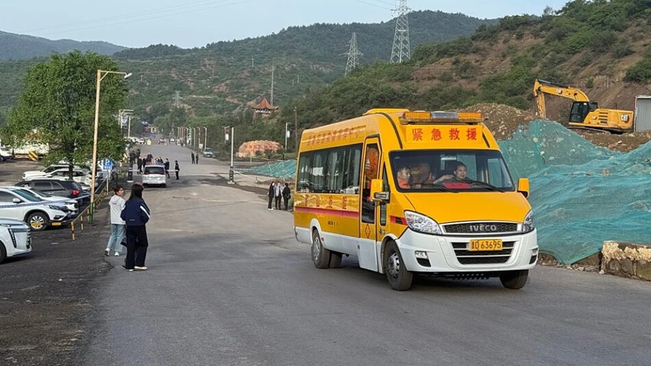 Aumentan a 90 las muertes tras una explosión en una mina de Shanxi, China