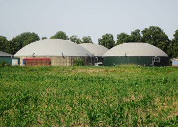El proyecto de la planta de biogás de A Laracha desata el rechazo social por su potencial impacto negativo sobre la salud pública y el río Anllóns