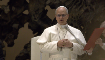 Exigen al Papa León XIV que condene el apoyo de la Iglesia católica a la dictadura franquista y su participación en la represión