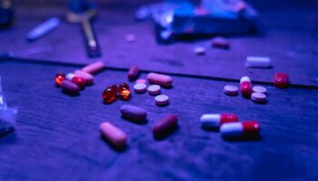 Qué son los nitazenos: la droga diez veces más potente que el fentanilo